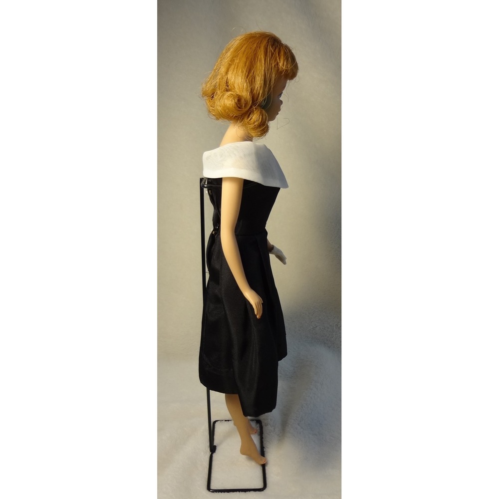 Vintage-Rare 1960s Midge Doll Red Hair‎ Black Dress White Collar with Stand - Picture 3 of 7